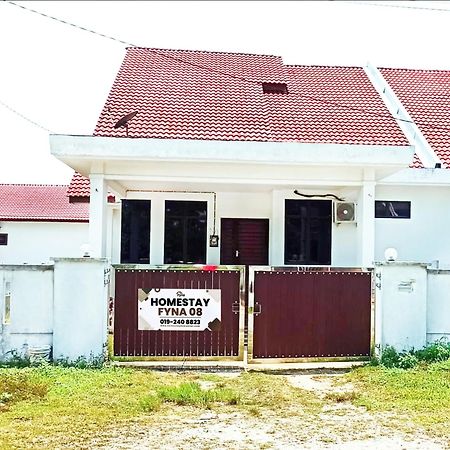 Homestay Kemaman Fyna08 Semi-D, 4 Bedrooms Dekat Pantai Kijal Bagian luar foto
